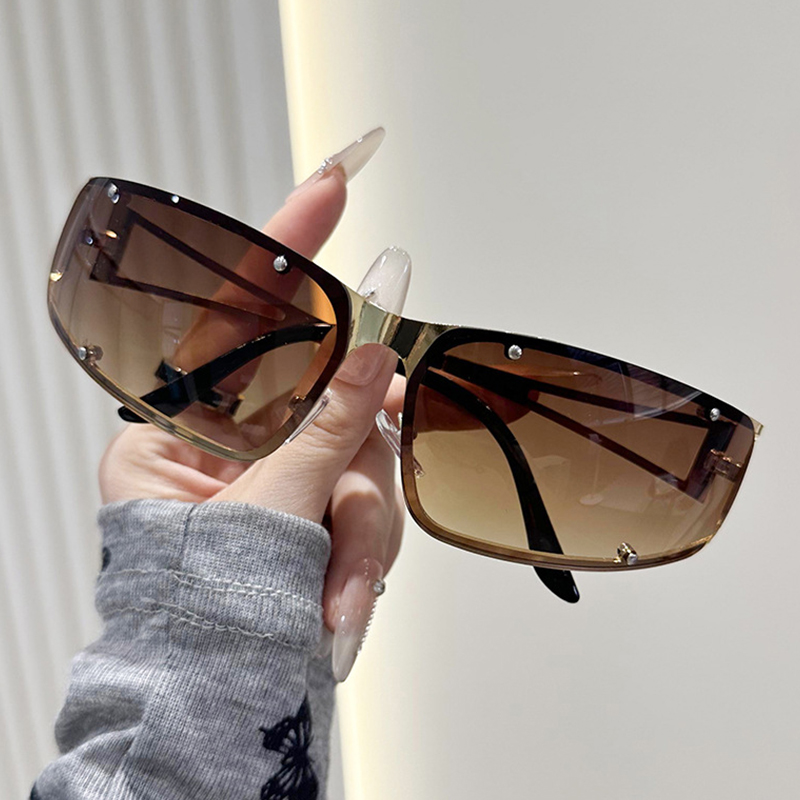 Women's Fashion Hollow Sunglas - مراجعة Street Fashion Photo وسعره
