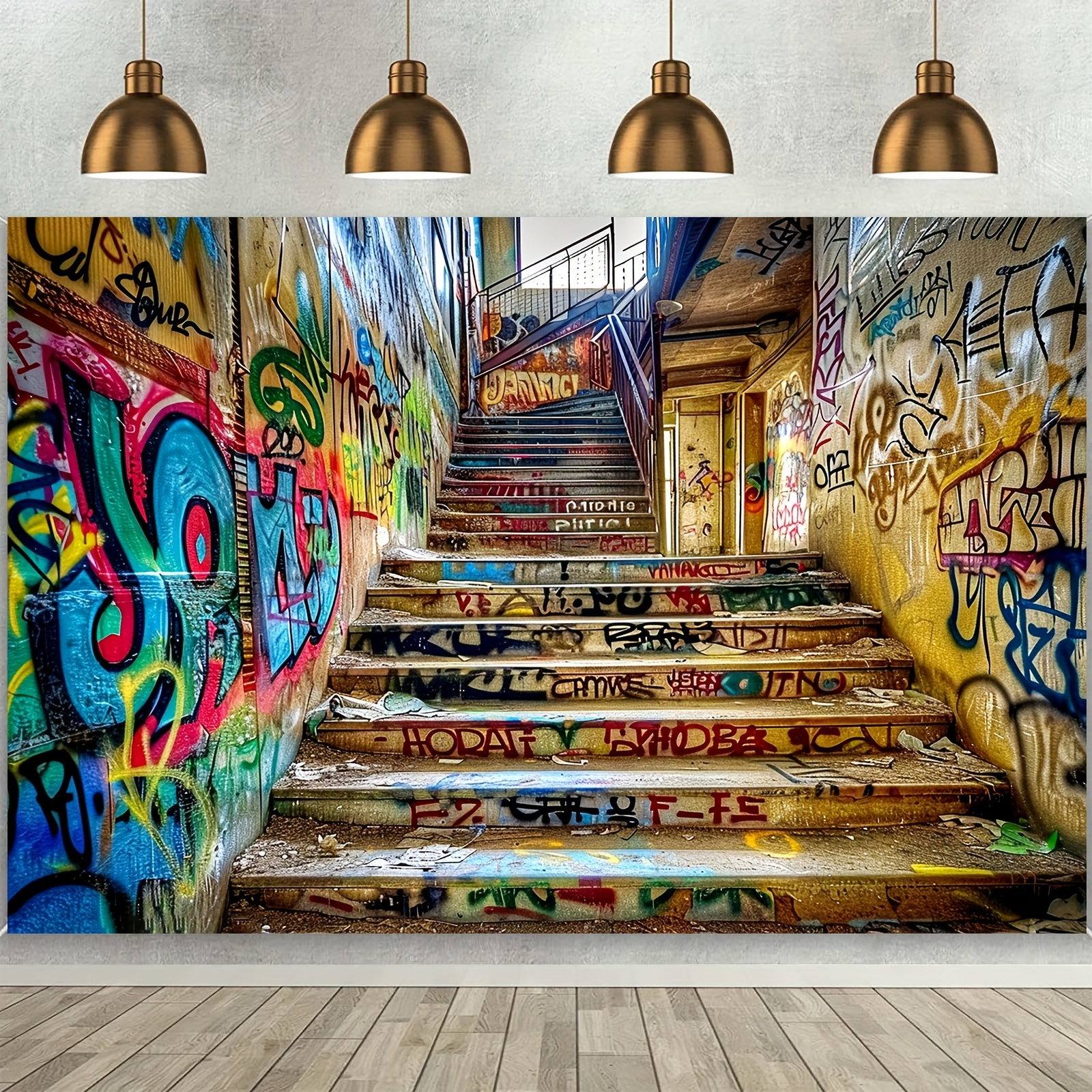 Vibrant urban street graffiti  - مراجعة Street Fashion Photo وسعره