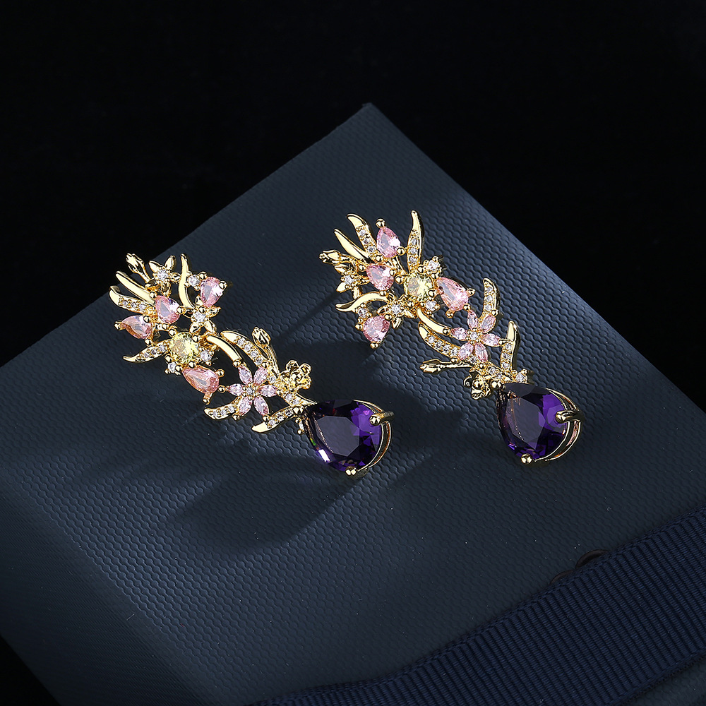 Exaggerated atmosphere zircon  - مراجعة Street Fashion Earrings وسعره