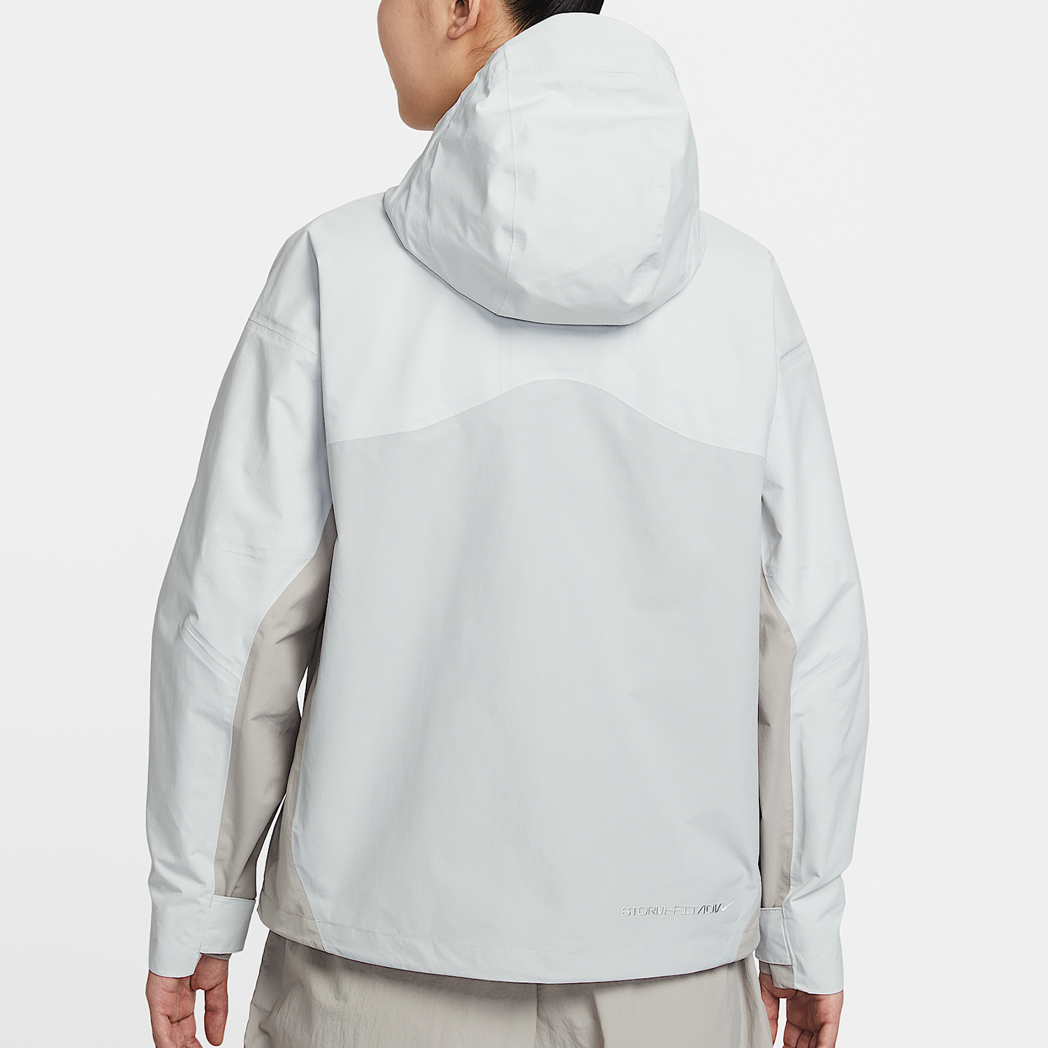 Nike Authentic Women's Windpro - مراجعة Windbreak Shell Jacket وسعره